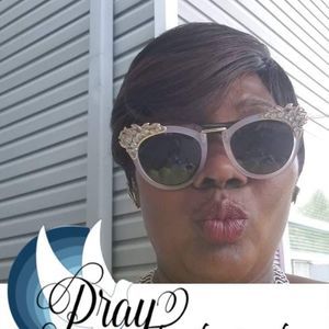 Meet your Posher, Cheryl